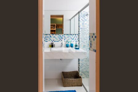 Apartamento à venda com 360m², 4 quartos e 3 vagasBanheiro da Suíte 1