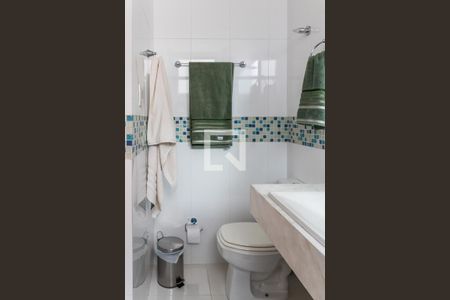 Apartamento à venda com 360m², 4 quartos e 3 vagasBanheiro da Suíte 1