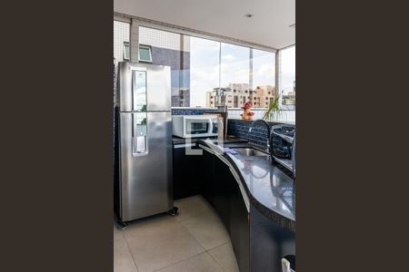 Apartamento à venda com 360m², 4 quartos e 3 vagasCobertura