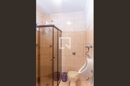 Casa à venda com 214m², 4 quartos e 3 vagas Casa à venda com 214m², 4 quartos e 3 vagasBanheiro