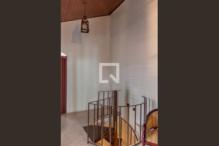 Casa à venda com 214m², 4 quartos e 3 vagas Casa à venda com 214m², 4 quartos e 3 vagasEscritório