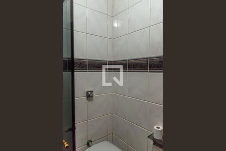 Casa à venda com 214m², 4 quartos e 3 vagas Casa à venda com 214m², 4 quartos e 3 vagasBanheiro 2