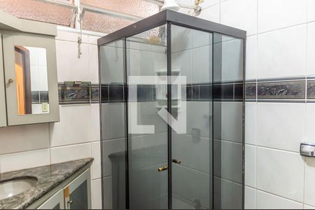 Casa à venda com 214m², 4 quartos e 3 vagas Casa à venda com 214m², 4 quartos e 3 vagasBanheiro 2