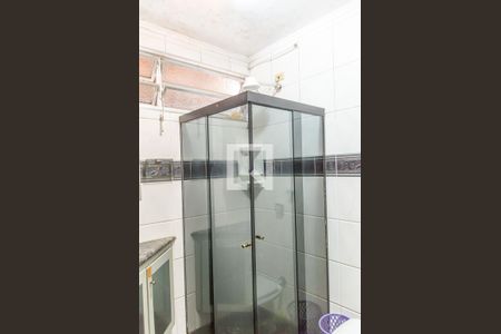 Casa à venda com 214m², 4 quartos e 3 vagas Casa à venda com 214m², 4 quartos e 3 vagasBanheiro 2