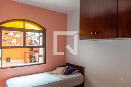 Casa à venda com 214m², 4 quartos e 3 vagas Casa à venda com 214m², 4 quartos e 3 vagasQuarto 2