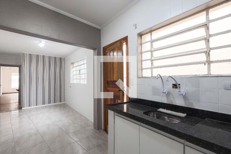 Casa à venda com 180m², 3 quartos e 2 vagasCozinha