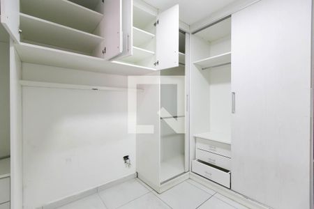 Quarto 1  de casa à venda com 4 quartos, 350m² em Cidade Antônio Estevão de Carvalho, São Paulo