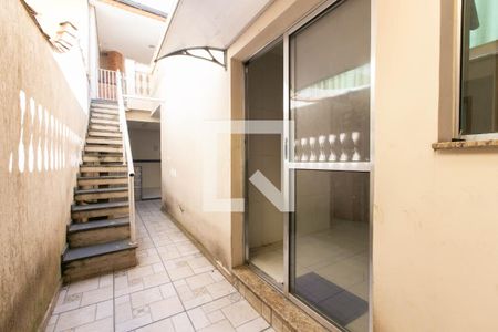 Casa à venda com 350m², 4 quartos e 3 vagasEntrada 
