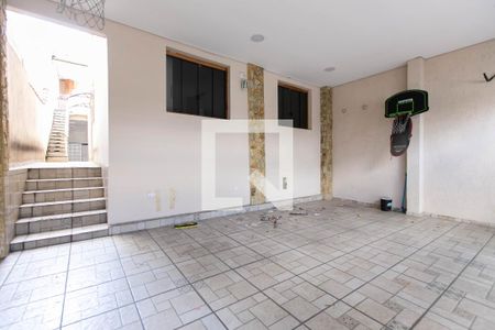 Casa à venda com 350m², 4 quartos e 3 vagasGaragem
