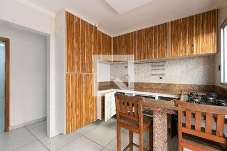 Casa à venda com 350m², 4 quartos e 3 vagasCozinha - Armários