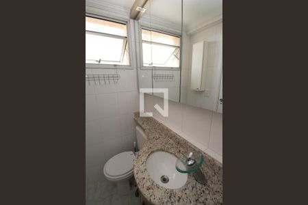 Apartamento para alugar com 59m², 2 quartos e 1 vaga Apartamento para alugar com 59m², 2 quartos e 1 vagaBanheiro da Suíte