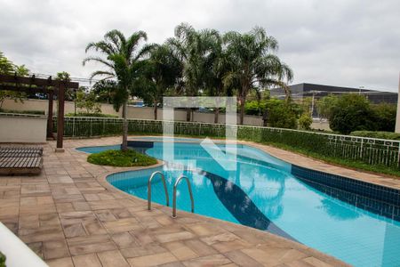 Apartamento à venda com 77m², 3 quartos e 2 vagas Apartamento à venda com 77m², 3 quartos e 2 vagasÁrea comum - Piscina