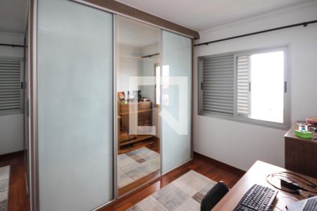 Apartamento à venda com 62m², 2 quartos e 2 vagasQuarto