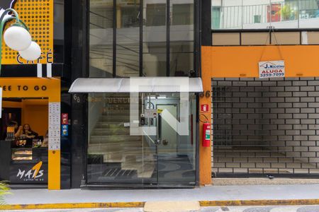 Studio à venda com 27m², 1 quarto e sem vaga Studio à venda com 27m², 1 quarto e sem vagaFachada do bloco