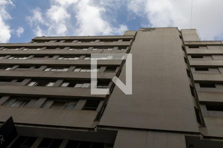 Studio à venda com 27m², 1 quarto e sem vaga Studio à venda com 27m², 1 quarto e sem vagaFachada do bloco