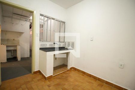 Cozinha de Casa com 1 quarto, 40m² Vila Amália
