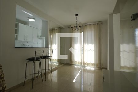 Sala de Apartamento com 2 quartos, 48m² Vila das Mercês