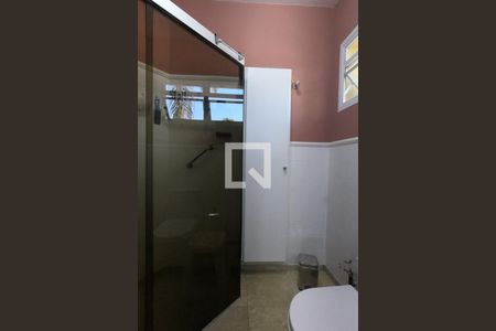 Casa à venda com 800m², 5 quartos e 4 vagasBanheiro da Suíte 2