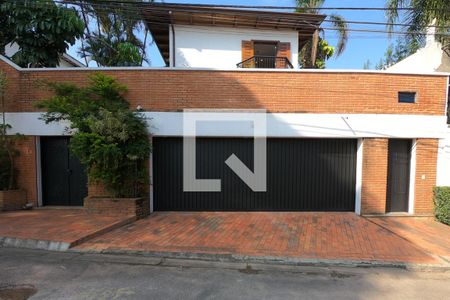 Casa à venda com 800m², 5 quartos e 4 vagasFachada
