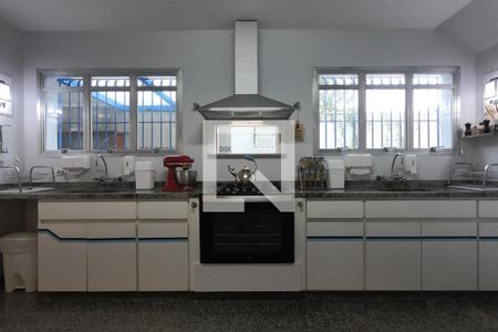 Casa à venda com 800m², 5 quartos e 4 vagasCozinha