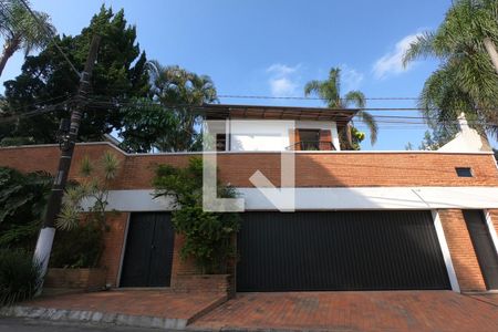 Casa à venda com 800m², 5 quartos e 4 vagasFachada