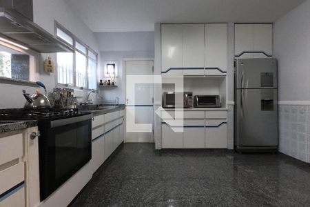 Casa à venda com 800m², 5 quartos e 4 vagasCozinha