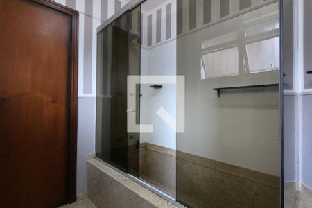 Casa à venda com 800m², 5 quartos e 4 vagasBanheiro da Suíte 3