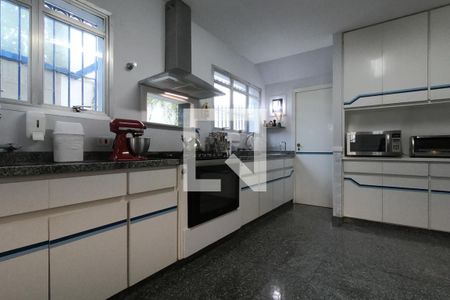 Casa à venda com 800m², 5 quartos e 4 vagasCozinha