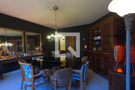 Casa à venda com 800m², 5 quartos e 4 vagasSala de Jantar