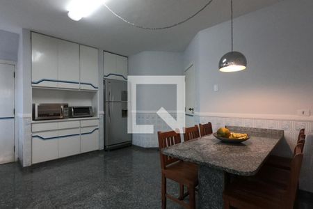 Casa à venda com 800m², 5 quartos e 4 vagasCozinha