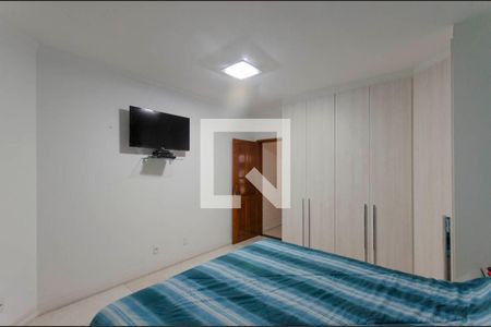 Casa à venda com 154m², 3 quartos e 2 vagasSuíte