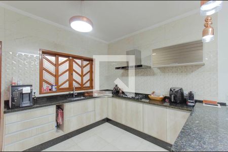 Casa à venda com 154m², 3 quartos e 2 vagasCozinha
