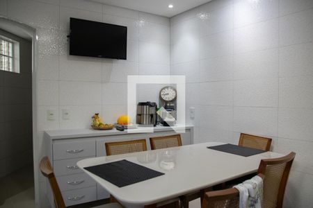 Casa à venda com 190m², 3 quartos e 2 vagasCozinha