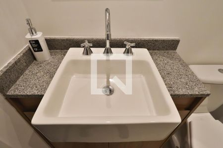 Banheiro de kitnet/studio à venda com 1 quarto, 24m² em Sumarezinho, São Paulo