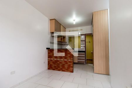 Sala de casa para alugar com 2 quartos, 44m² em Campo de Santana, Curitiba
