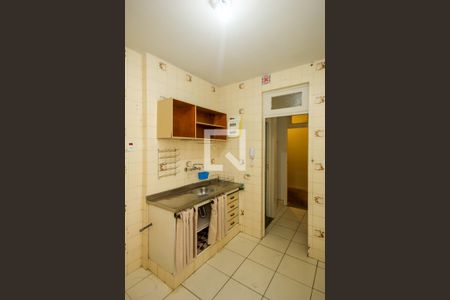 Apartamento à venda com 170m², 3 quartos e 1 vaga Apartamento à venda com 170m², 3 quartos e 1 vagaCozinha