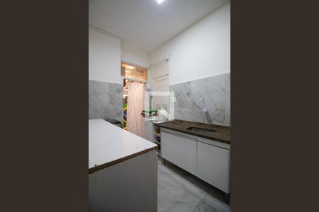 Apartamento à venda com 105m², 2 quartos e sem vaga Apartamento à venda com 105m², 2 quartos e sem vagaCozinha