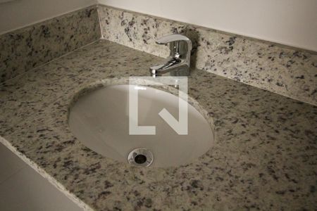 Apartamento à venda com 55m², 2 quartos e 1 vagaBanheiro Quarto 2 - Suíte