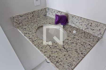 Apartamento à venda com 55m², 2 quartos e 2 vagasBanheiro da Suíte