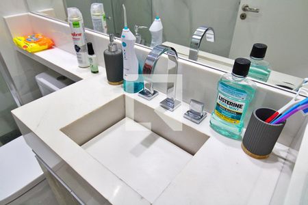 Apartamento à venda com 47m², 2 quartos e 1 vaga Apartamento à venda com 47m², 2 quartos e 1 vagaBanheiro