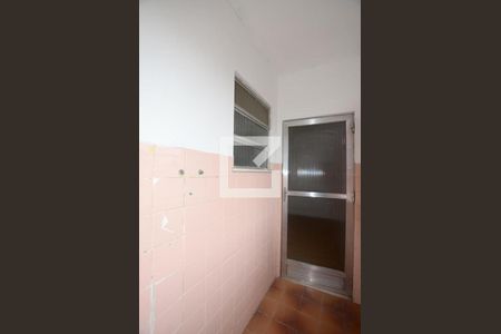 Apartamento para alugar com 77m², 2 quartos e 1 vagaÁrea de Serviço