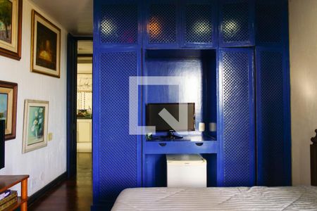 Casa de condomínio à venda com 700m², 5 quartos e 2 vagasSuíte 3