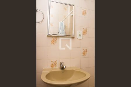 Banheiro de apartamento para alugar com 1 quarto, 48m² em Méier, Rio de Janeiro