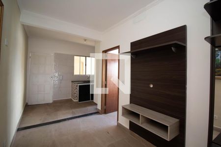 Sala/Cozinha de casa para alugar com 2 quartos, 60m² em Jardim Valéria, Guarulhos