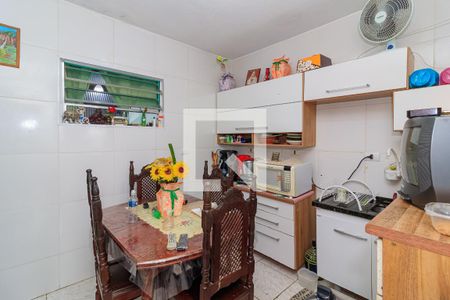 Casa para alugar com 160m², 4 quartos e 3 vagas Casa para alugar com 160m², 4 quartos e 3 vagasCozinha