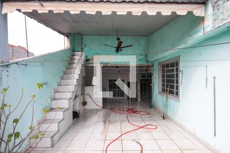 Casa à venda com 120m², 5 quartos e 1 vagaÁrea de Serviço