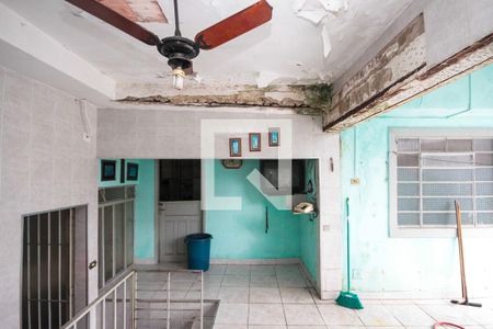 Casa à venda com 120m², 5 quartos e 1 vagaÁrea de Serviço