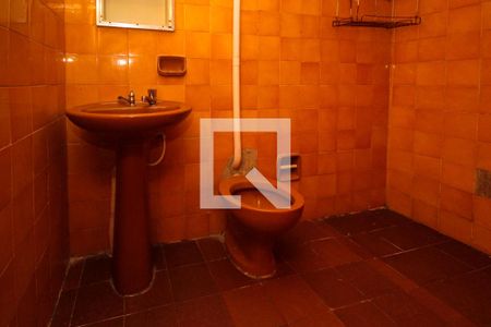 Casa à venda com 120m², 5 quartos e 1 vagaBanheiro