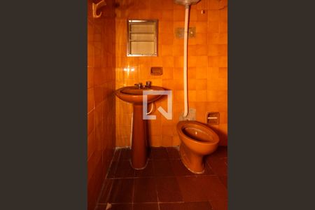 Casa à venda com 120m², 5 quartos e 1 vagaBanheiro