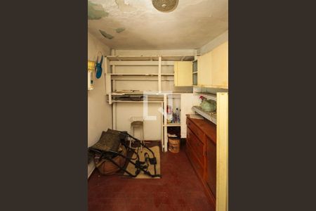 Casa à venda com 120m², 5 quartos e 1 vagaÁrea de Serviço